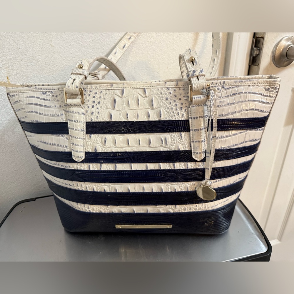 Brahmin Croc-Embossed comes with FREE coach scarf listed. If u spend $350 NWT